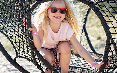 Vejers Strand Camping Pladsen Faciliteter Legeplads Gyngenet